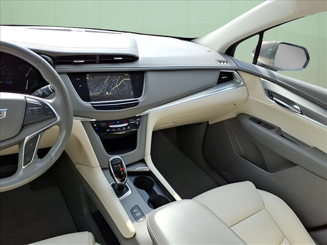 2018 Cadillac XT5 Premium Luxury