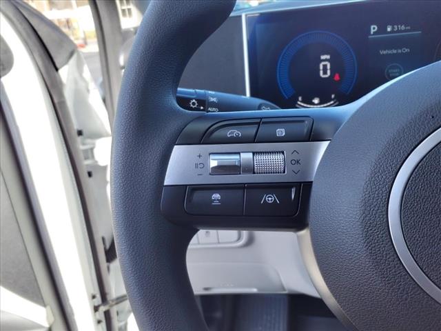 2025 Hyundai TUCSON SE
