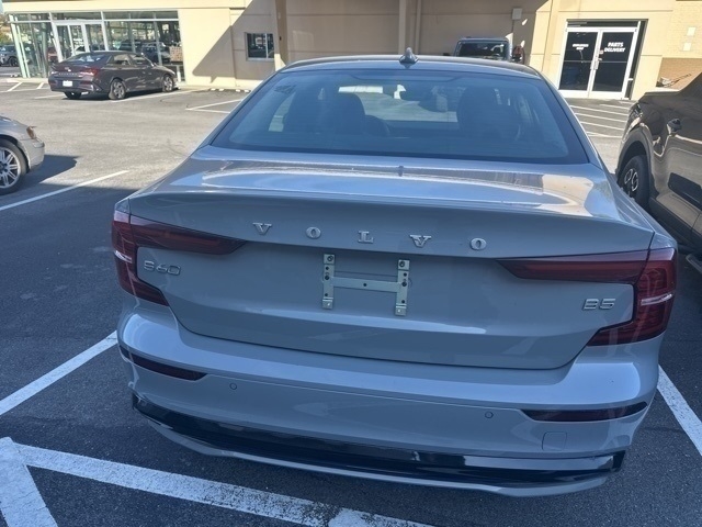 2025 Volvo S60 B5 Core