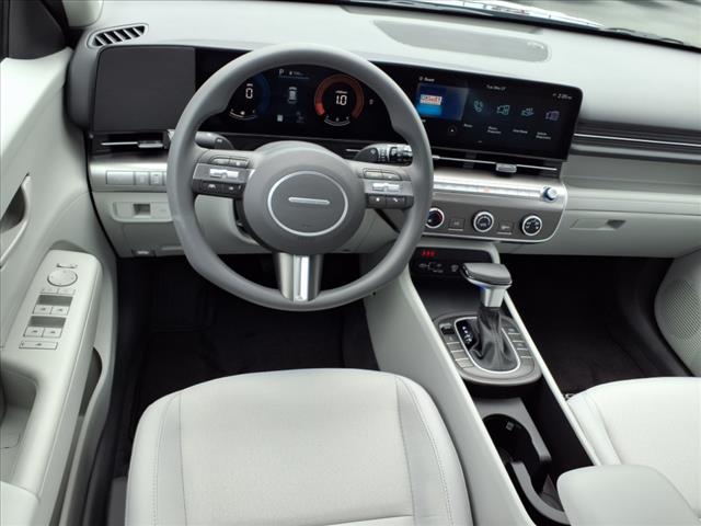 2025 Hyundai KONA SE