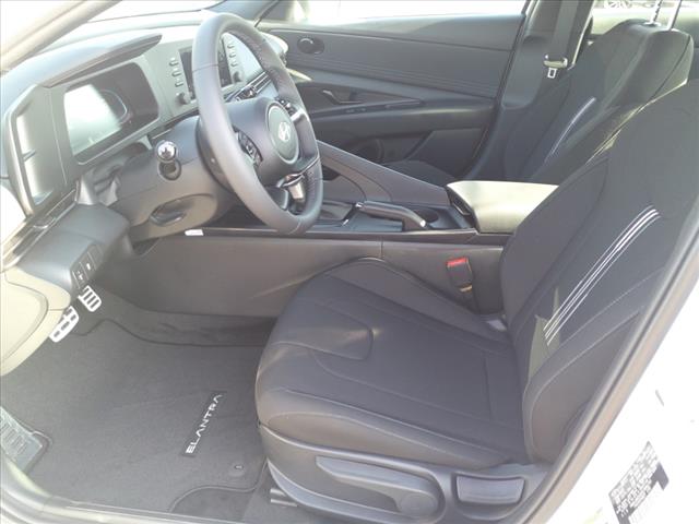 2025 Hyundai ELANTRA SEL