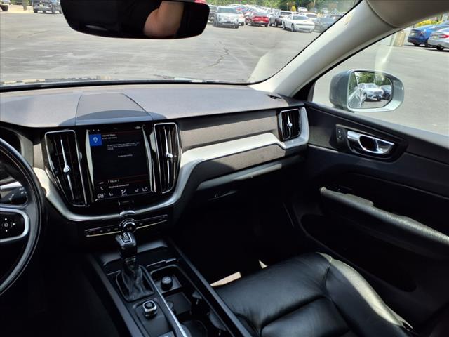 2018 Volvo XC60 T6 Momentum