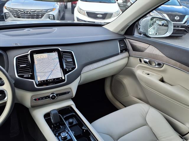 2024 Volvo XC90 B6 Plus Bright Theme