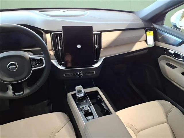 2026 Volvo XC90 T8 Plus 7 Passenger