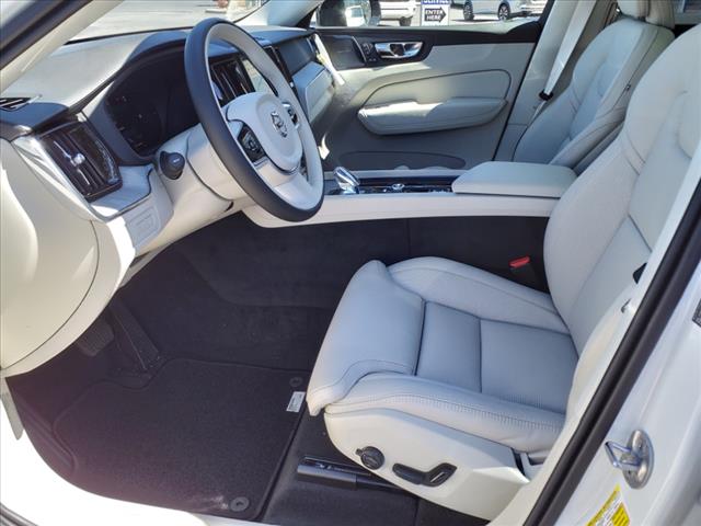 2025 Volvo XC60 T8 Ultra