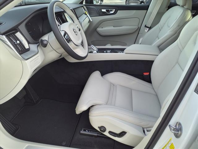 2025 Volvo XC60 T8 Ultra