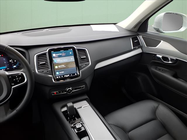 2024 Volvo XC90 B5 Core