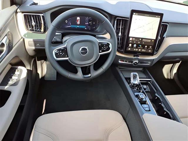 2026 Volvo XC60 B5 Plus Dark Theme