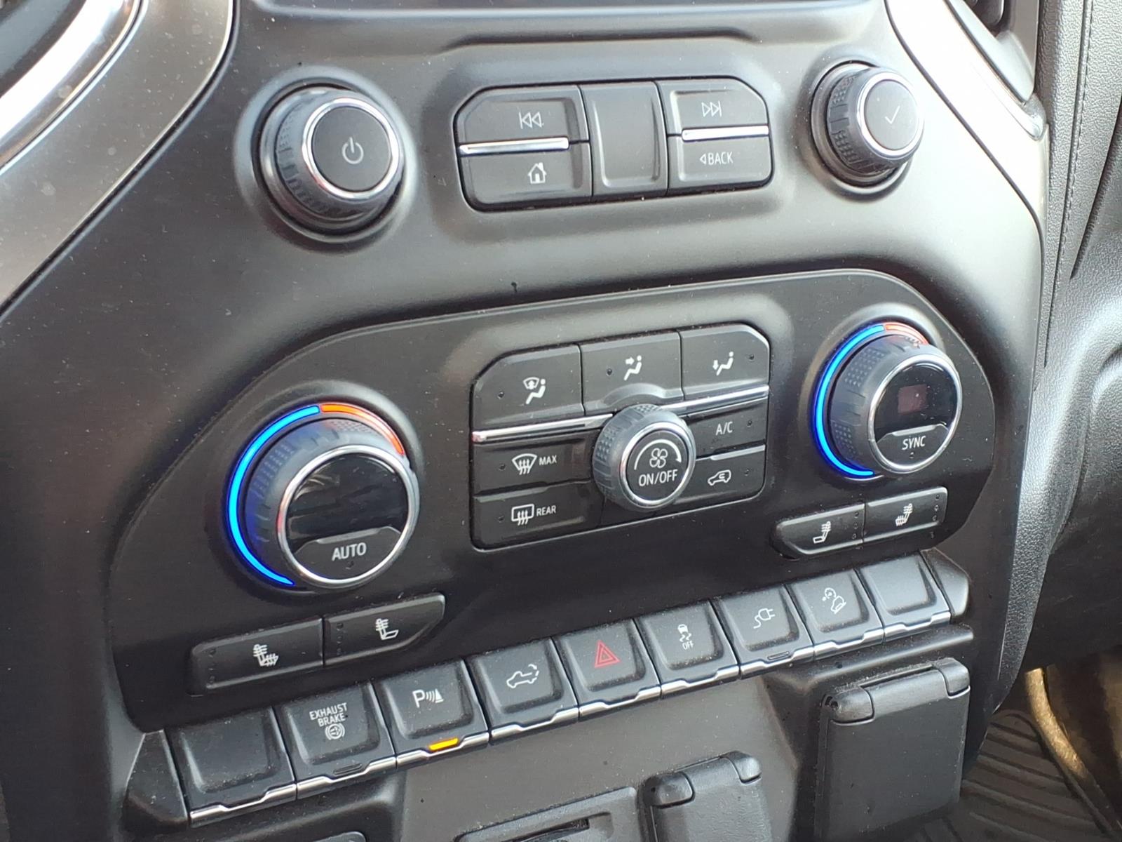 ChevroletSilverado 2500HD11