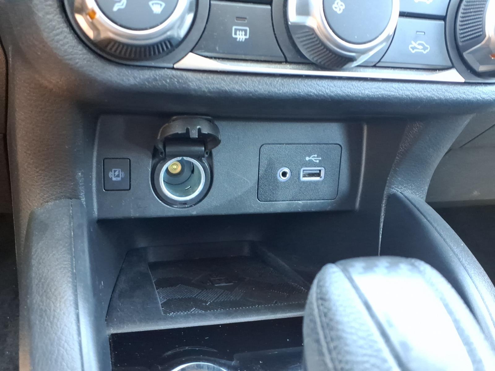 NissanVersa11