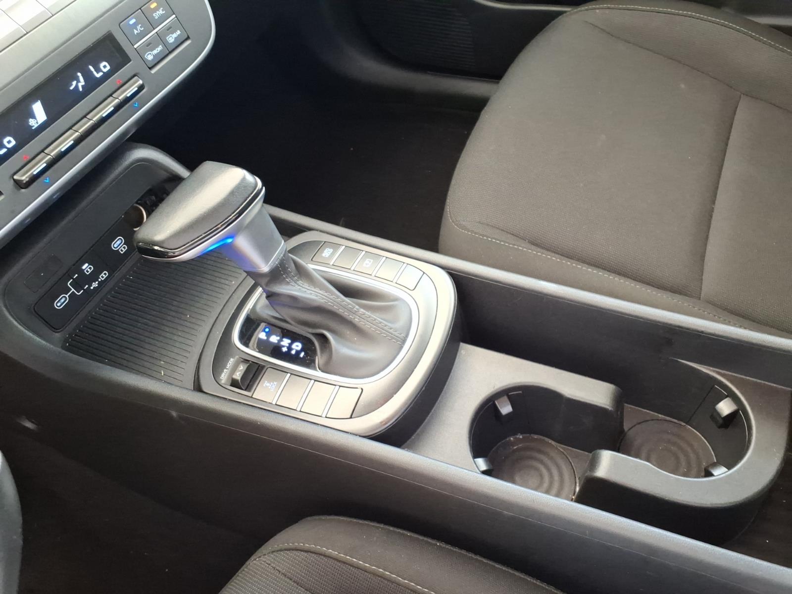 HyundaiKONA12