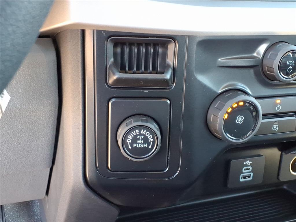 FordF-350 Super Duty13