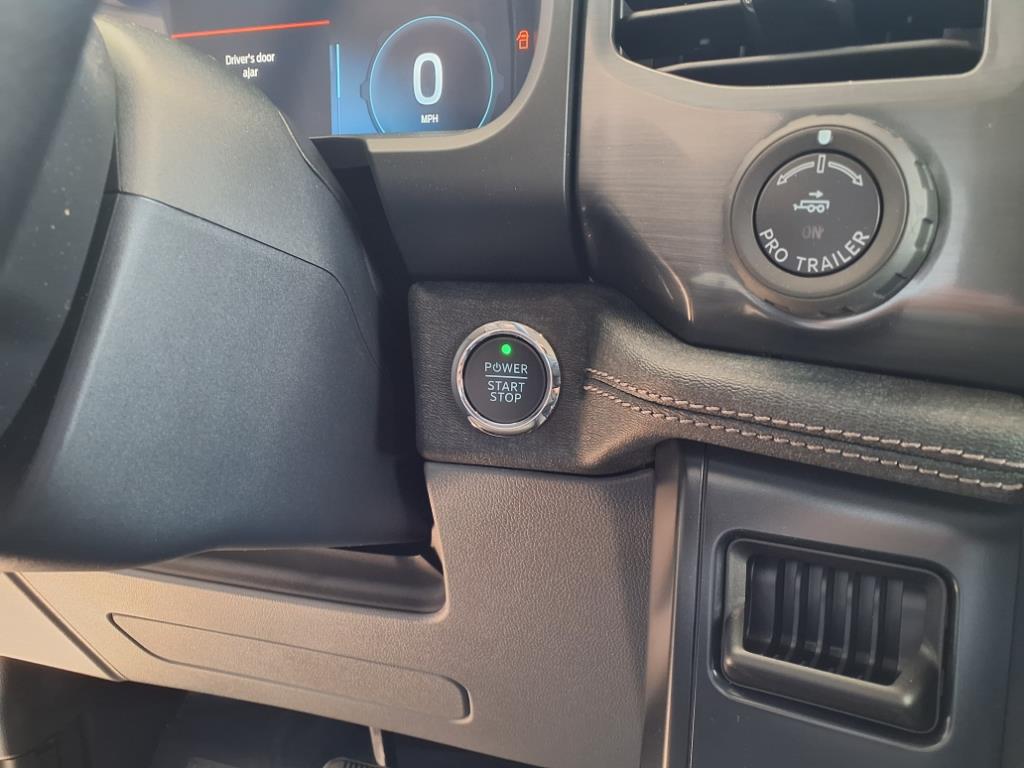 FordF-150 Lightning13