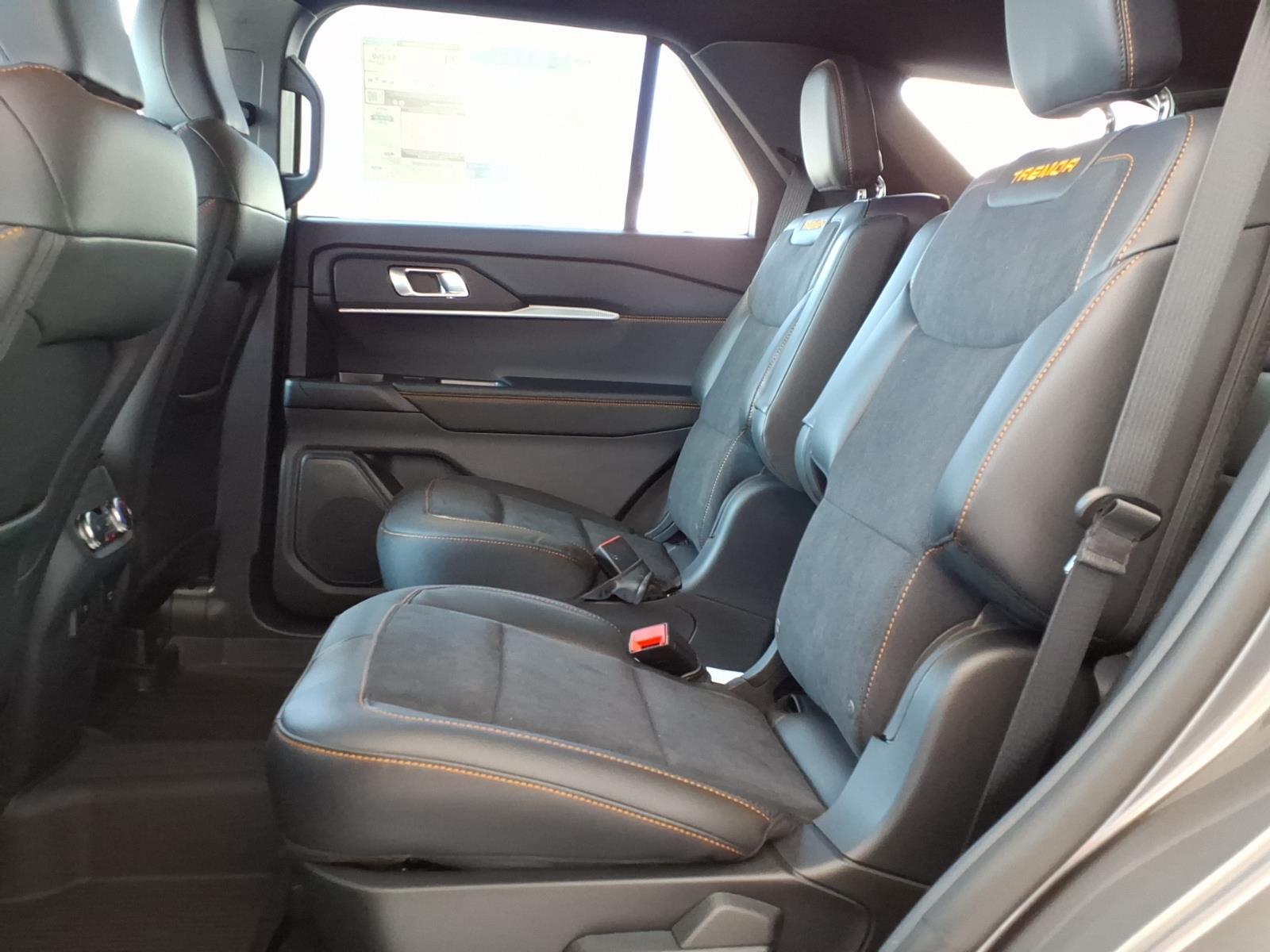 FordExplorer15