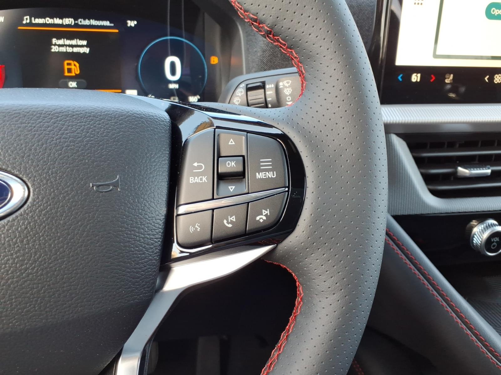 FordExplorer15