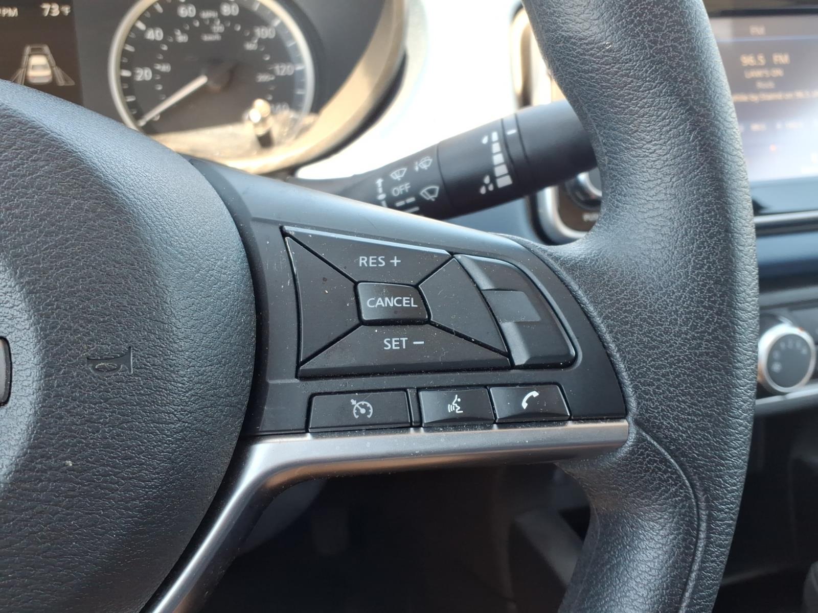 NissanVersa15
