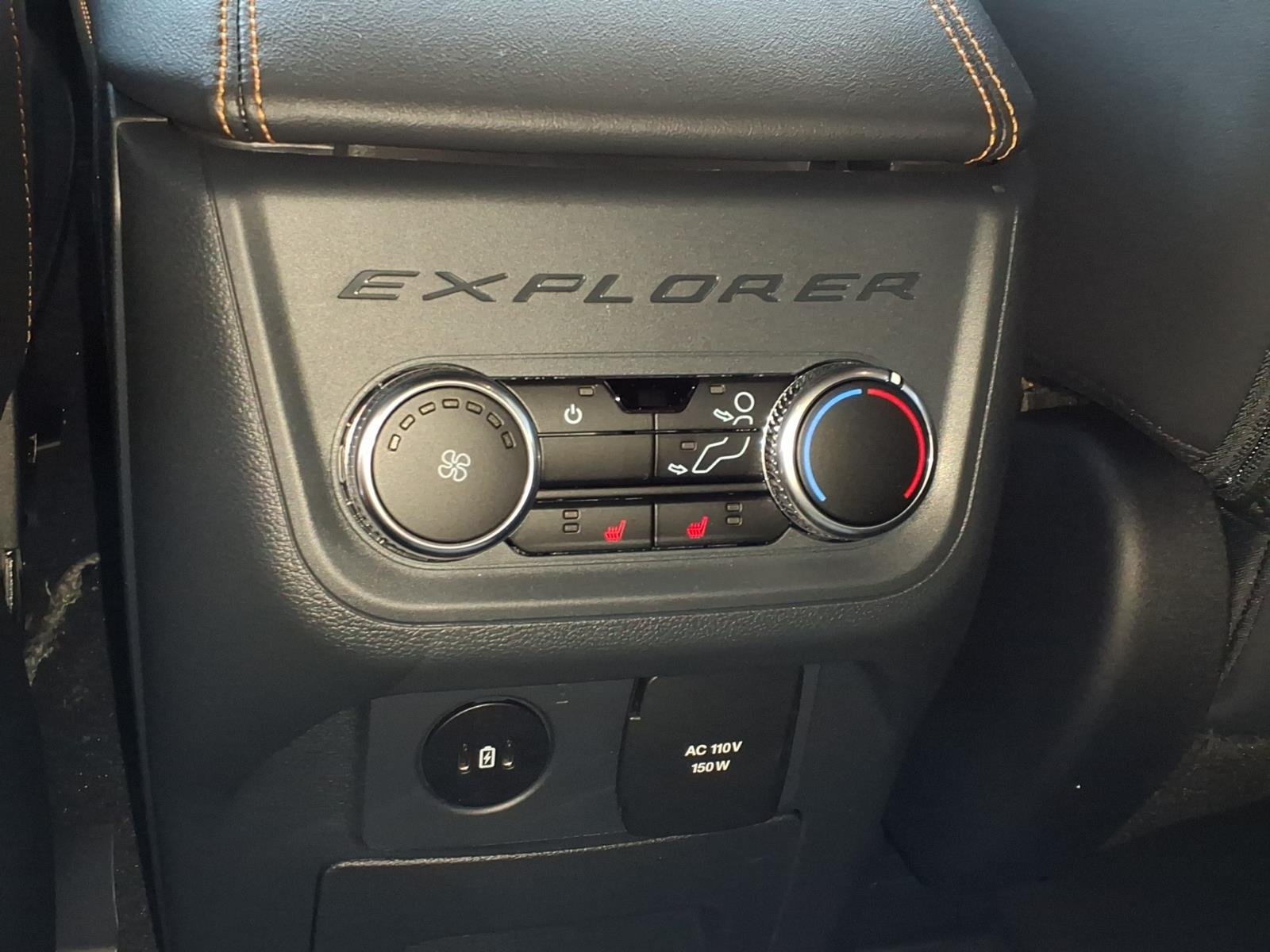 FordExplorer16
