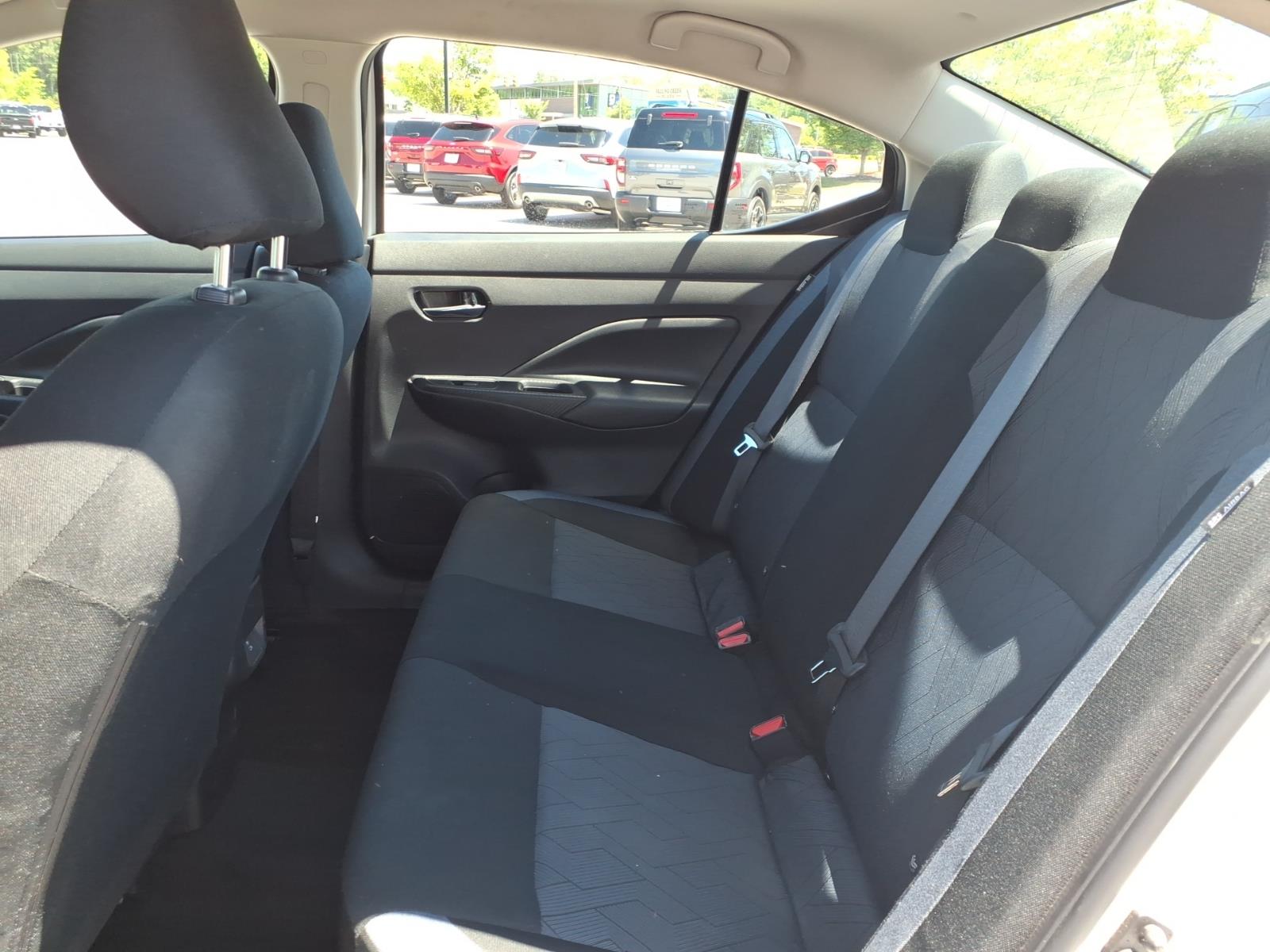 NissanVersa16