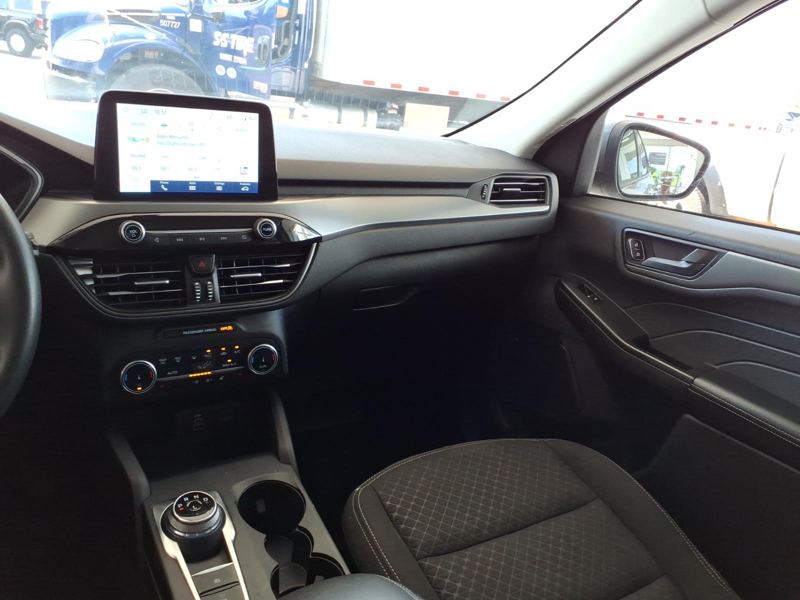 FordEscape18
