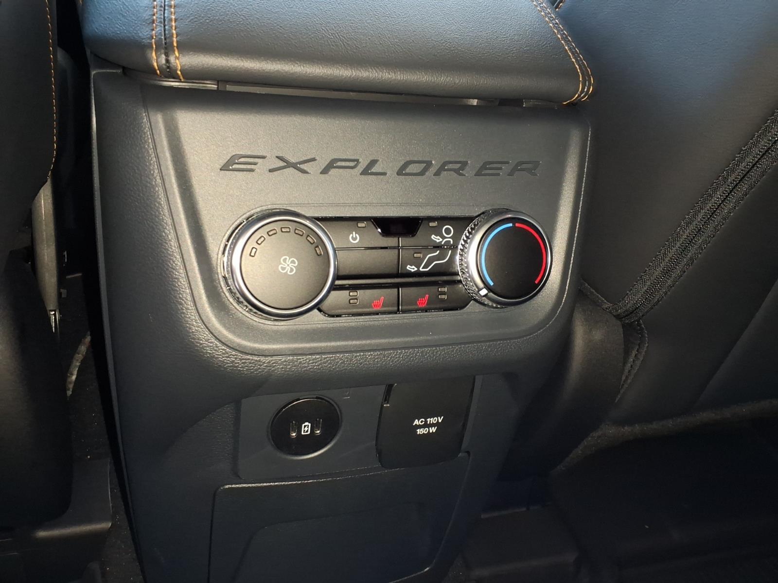 FordExplorer18