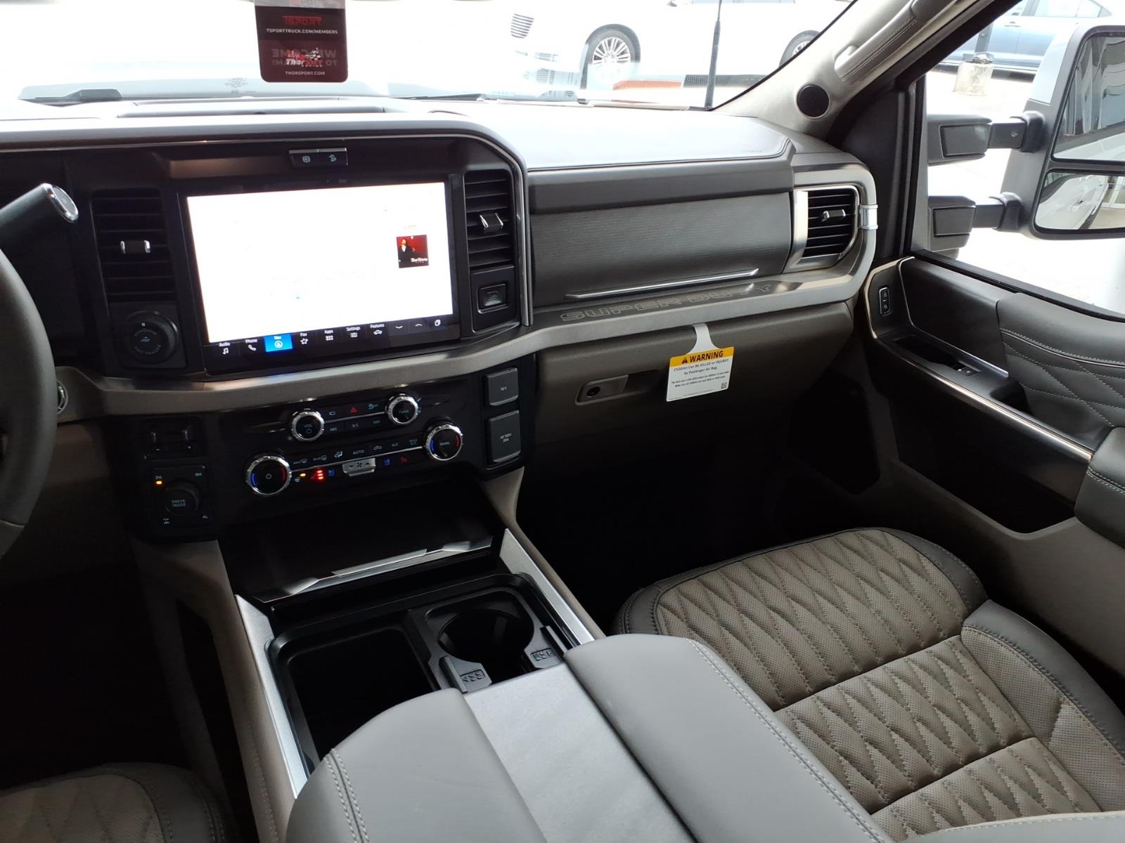 FordF-350 Super Duty18