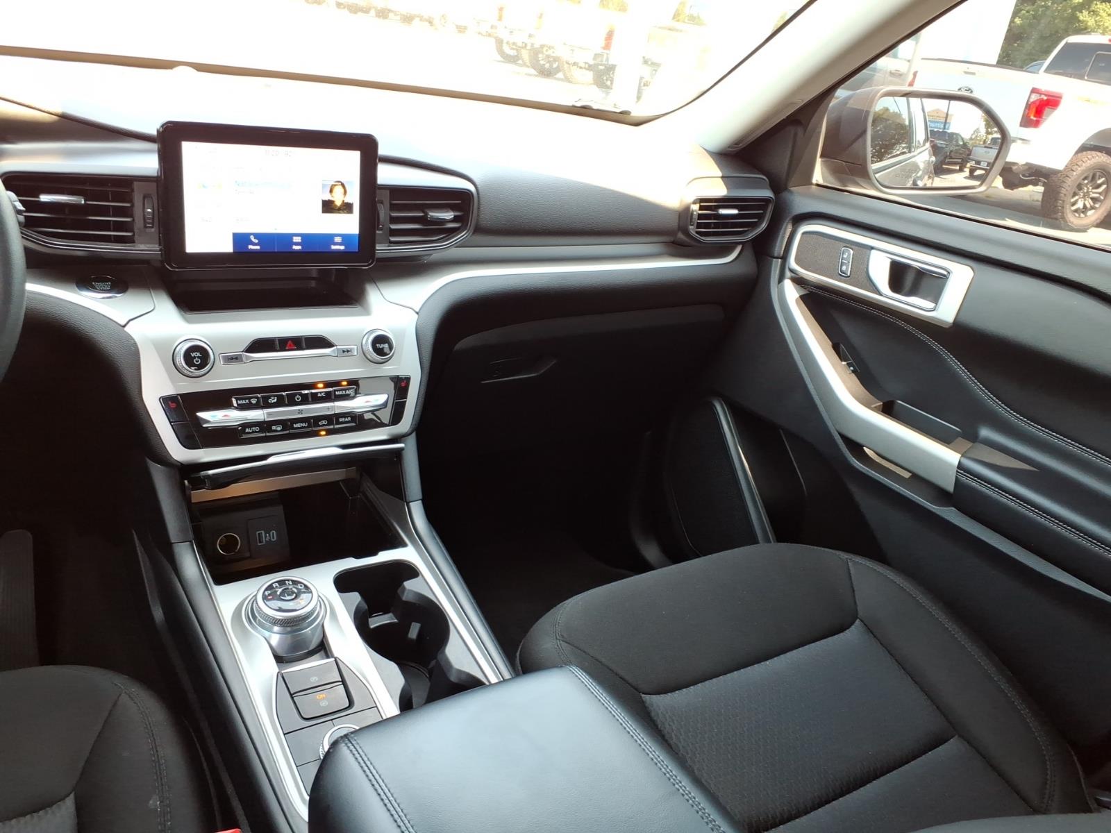 FordExplorer19