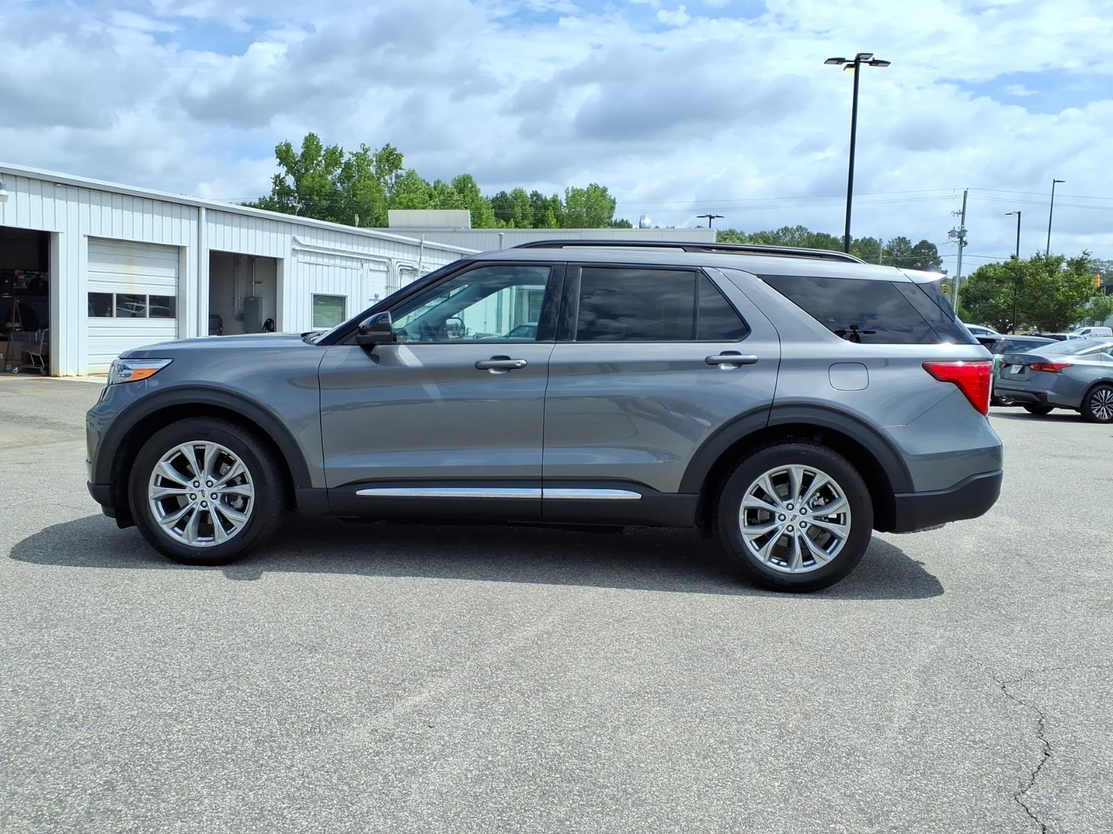 FordExplorer21