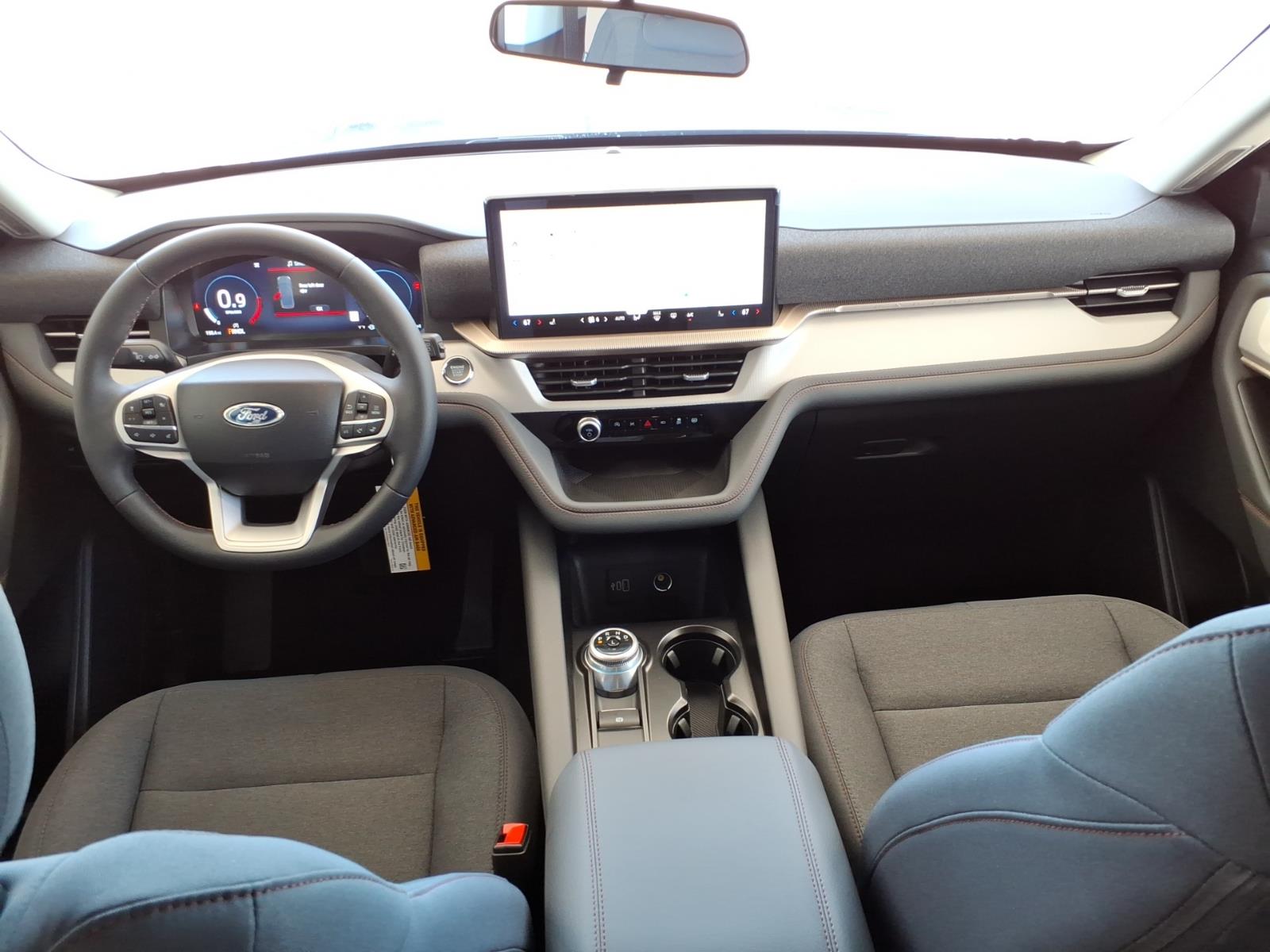 FordExplorer21