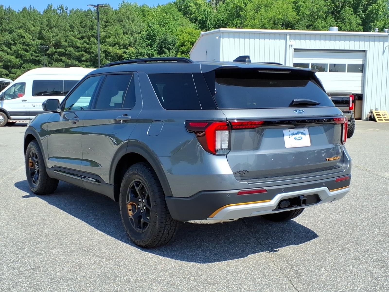 FordExplorer21