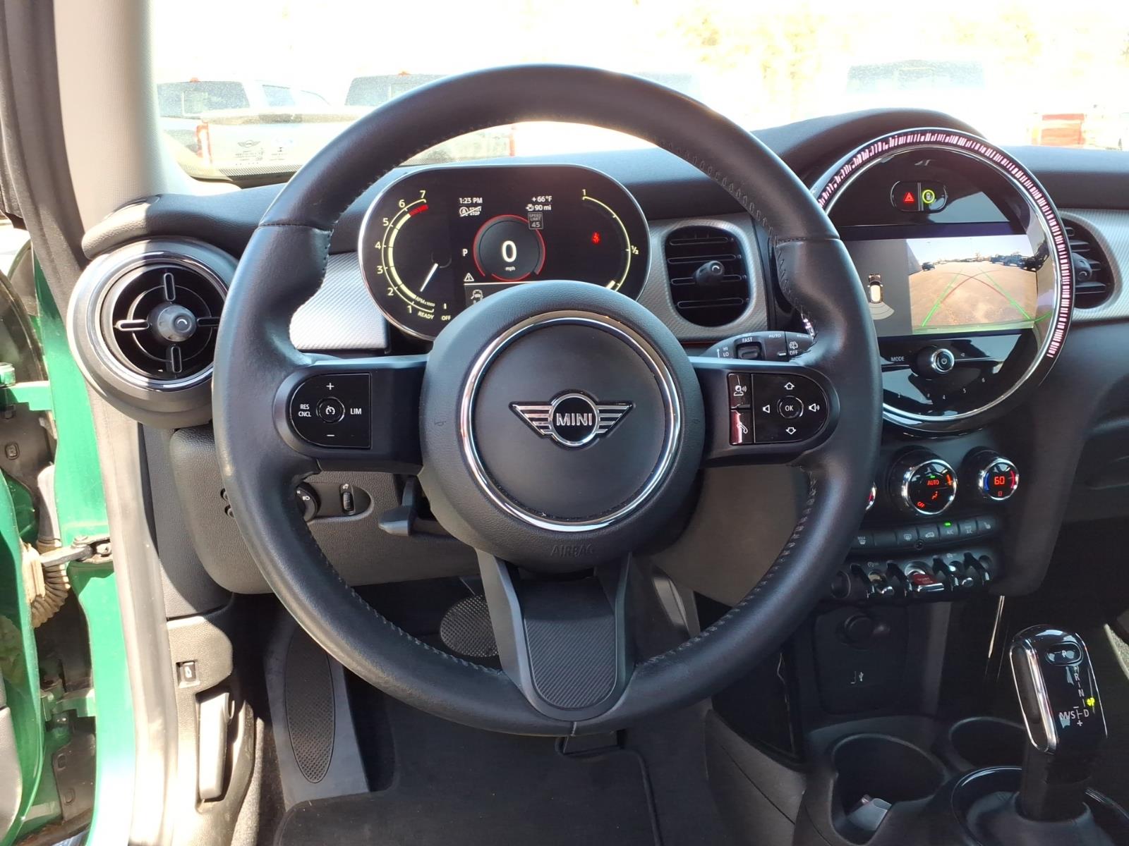 MINIHardtop 2 Door21