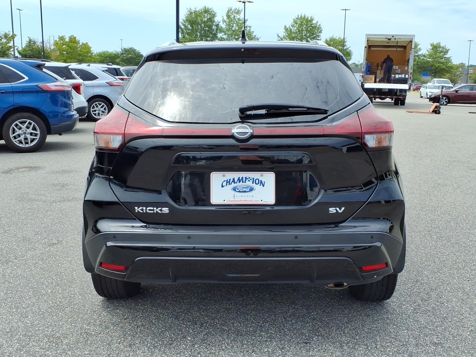 NissanKicks23