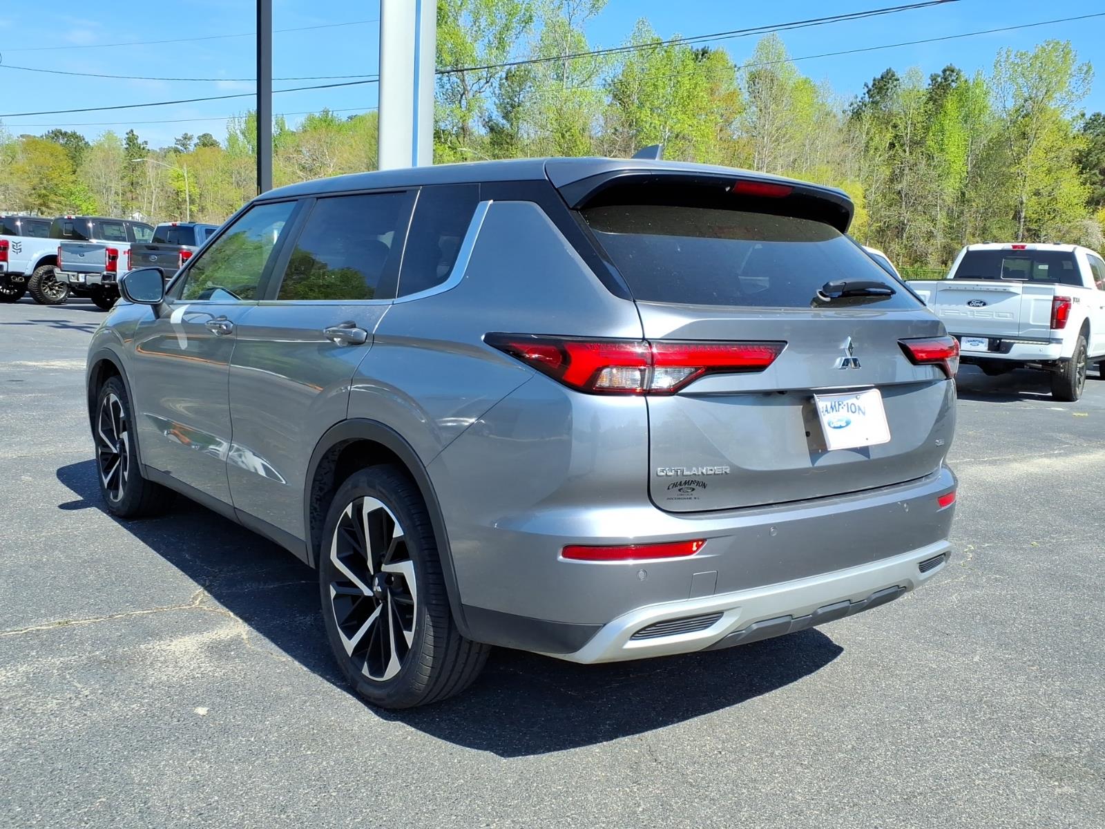 MitsubishiOutlander23