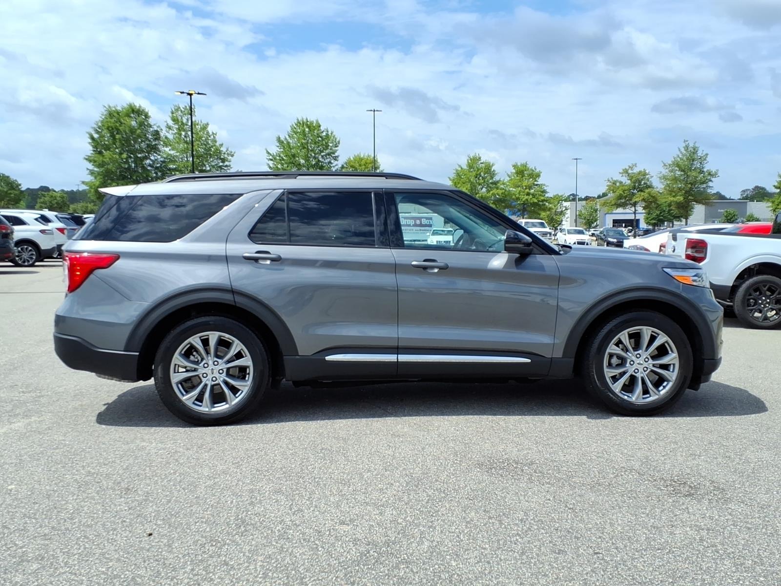 FordExplorer25
