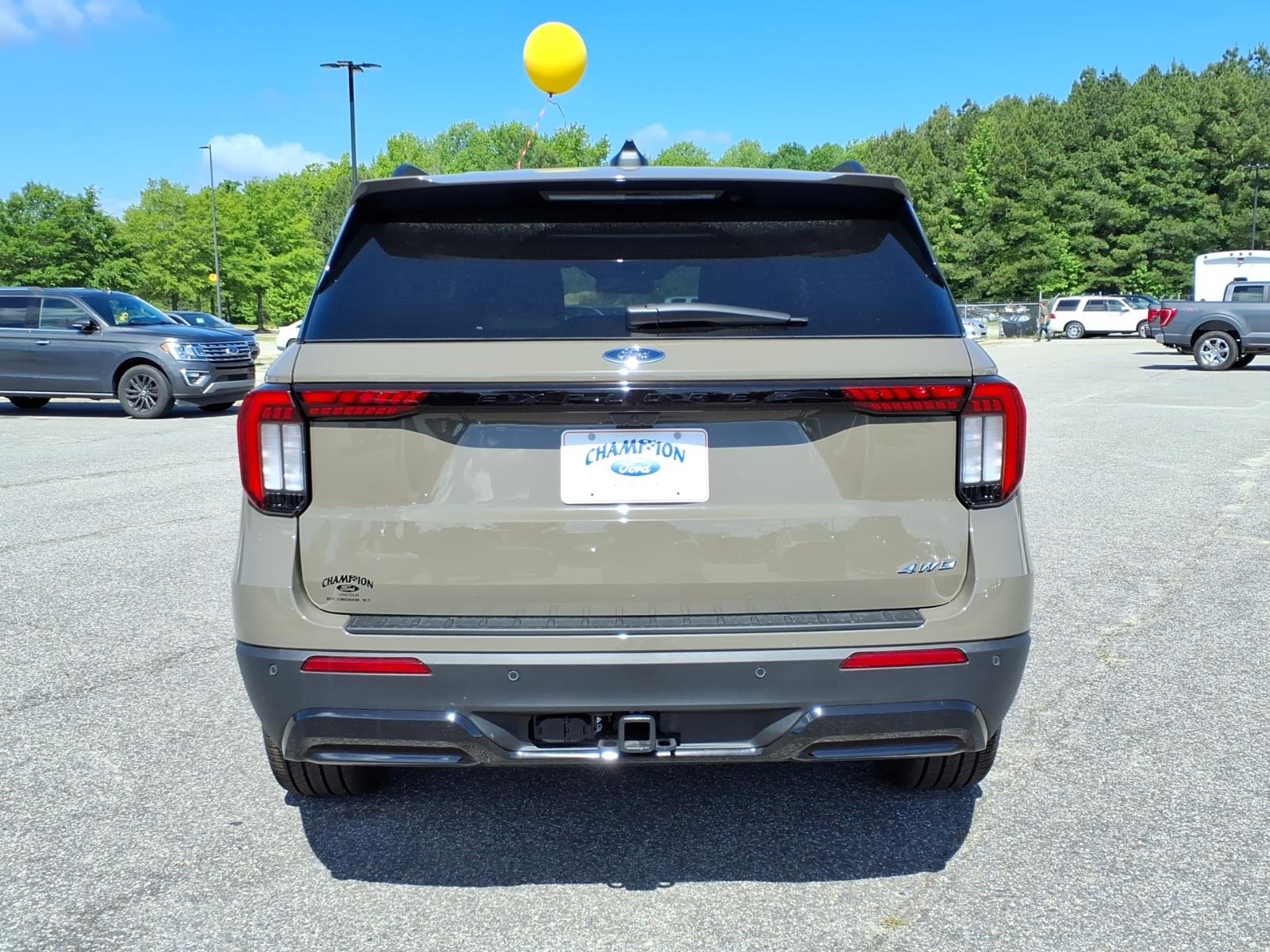 FordExplorer25