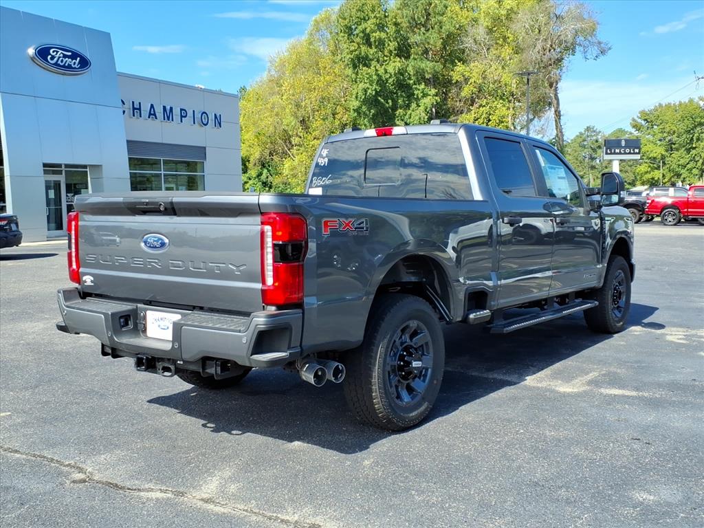 FordF-250 Super Duty25