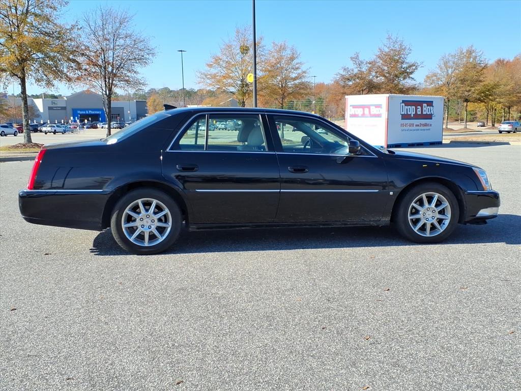 CadillacDTS25