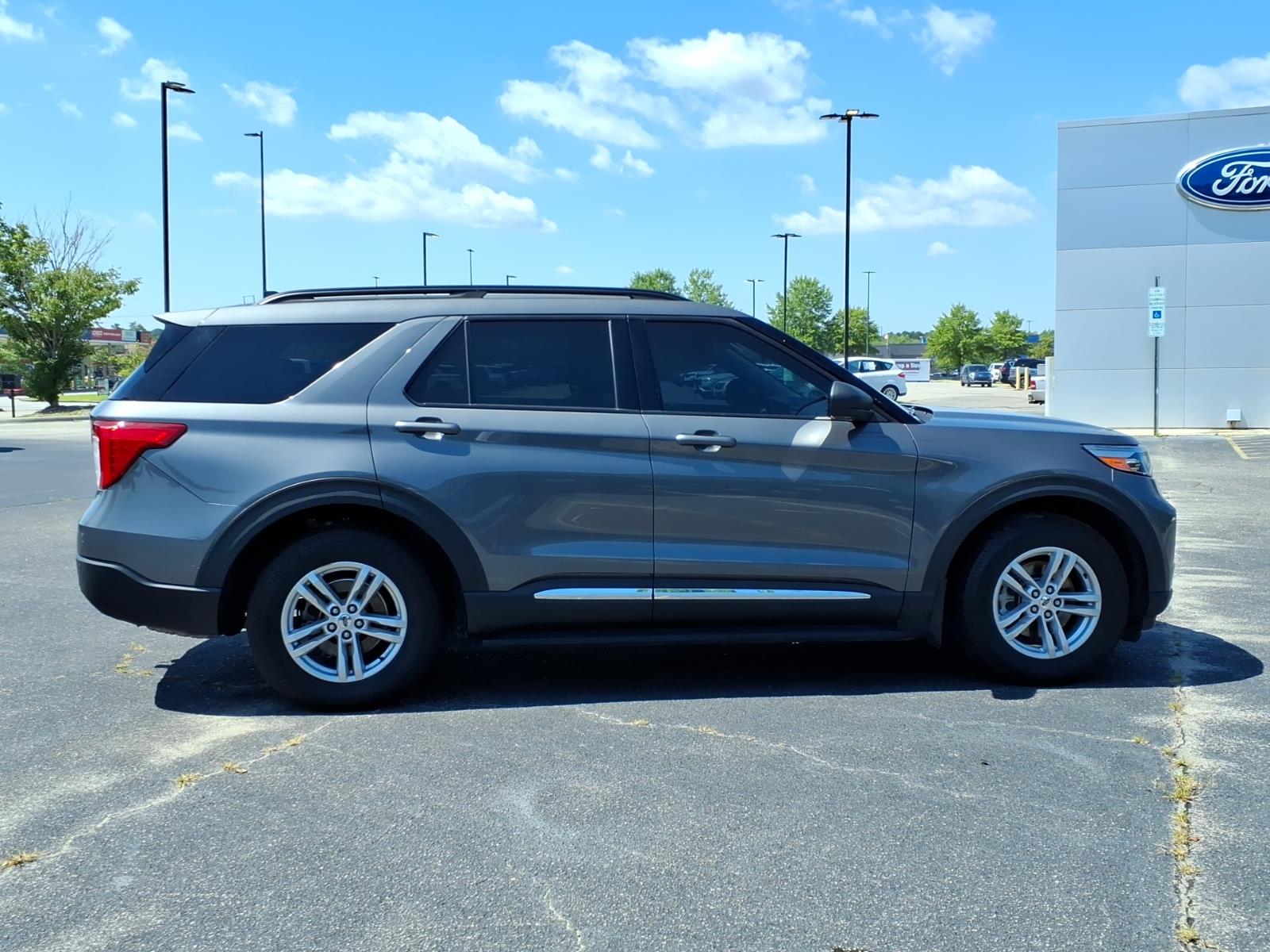 FordExplorer26