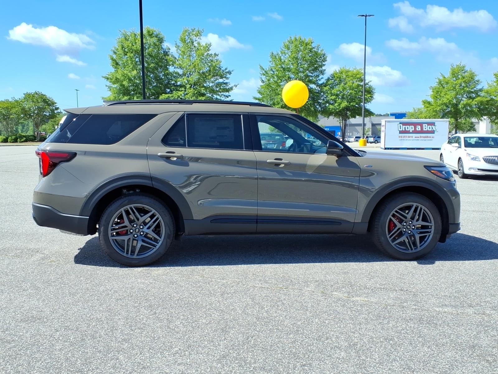 FordExplorer27