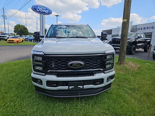 2025 Ford F-350 Super Duty Lariat