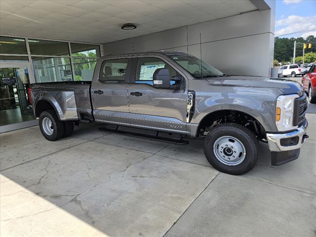 2025 Ford F-350 Super Duty XL