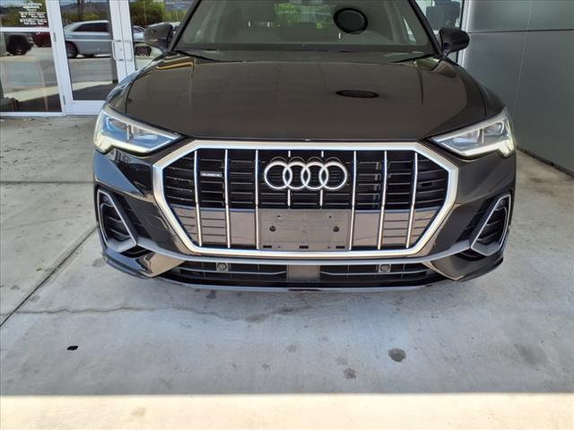 2023 Audi Q3 quattro S line Premium 45 TFSI
