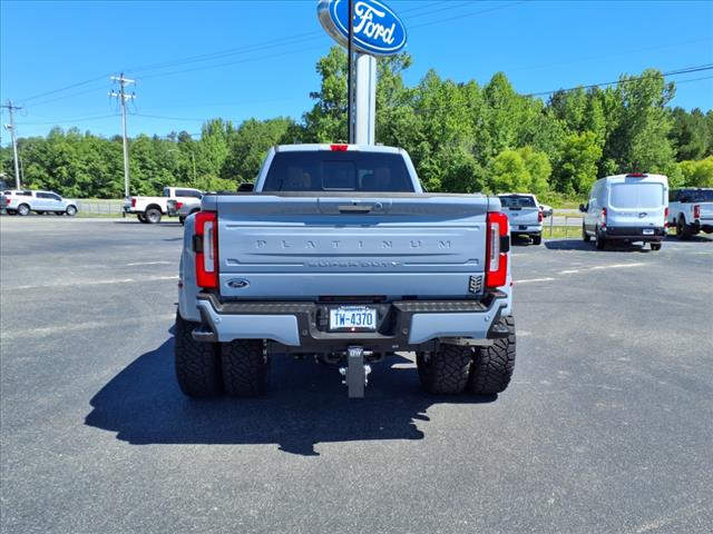 2024 Ford F-450 Super Duty Platinum