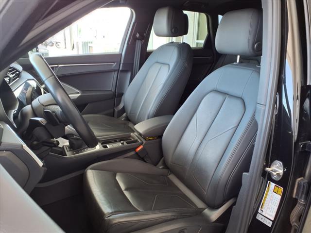 2023 Audi Q3 quattro S line Premium 45 TFSI