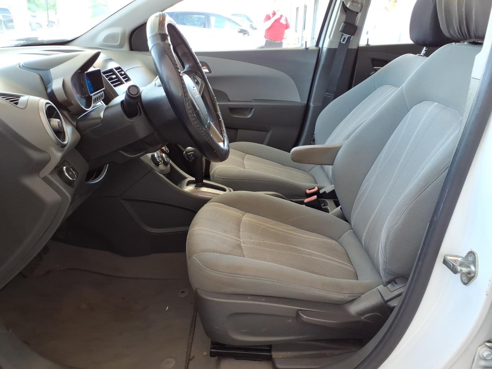 ChevroletSonic3