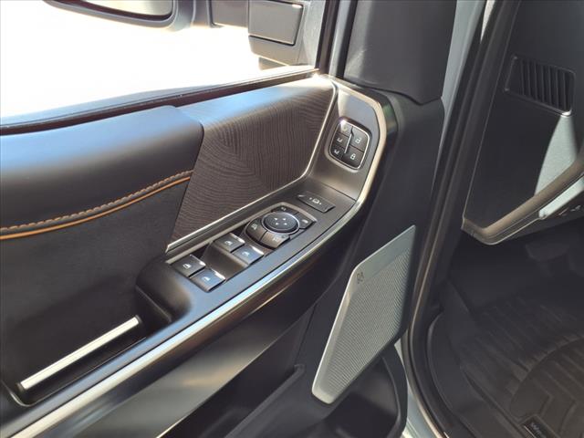 2024 Ford F-450 Super Duty Platinum