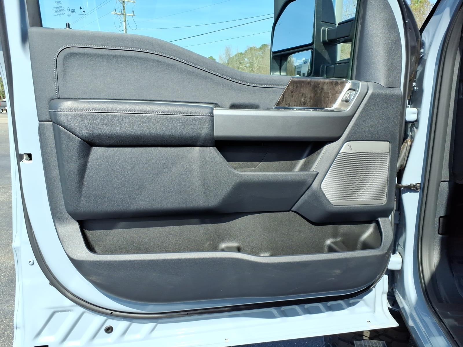 FordF-250 Super Duty4