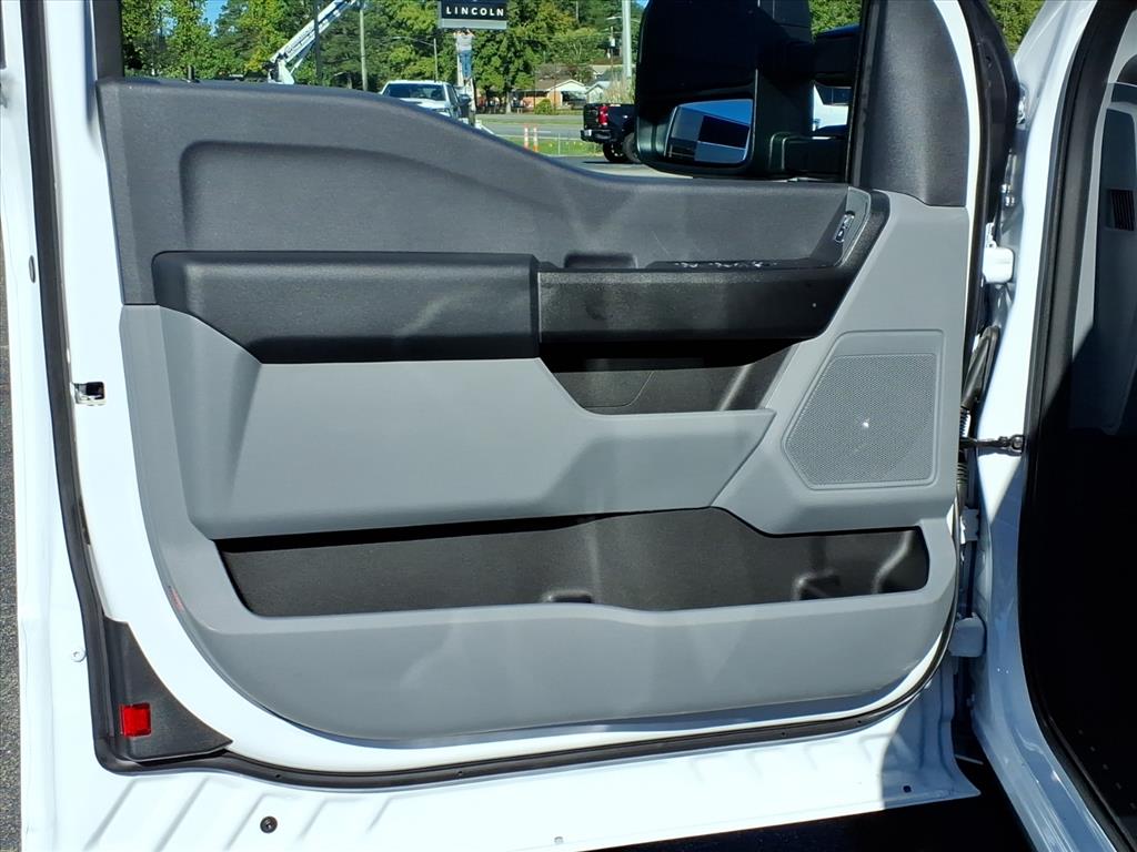 FordF-350 Super Duty4