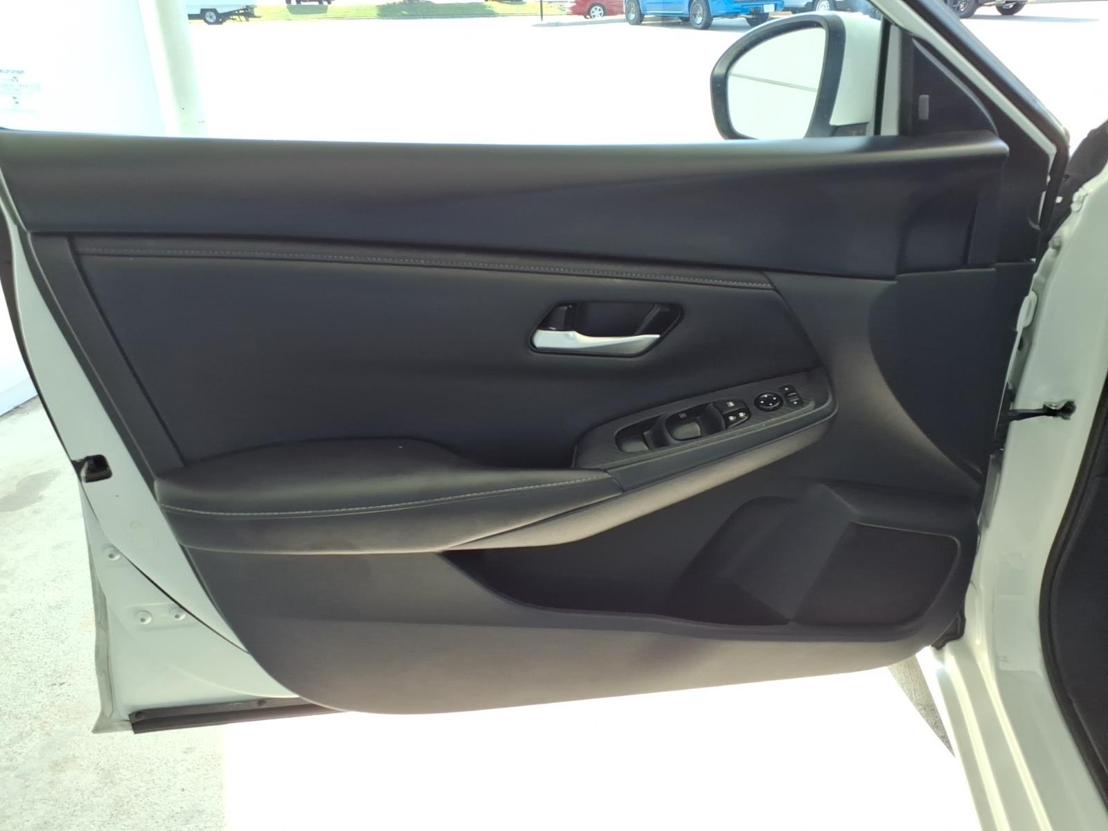 NissanSentra5