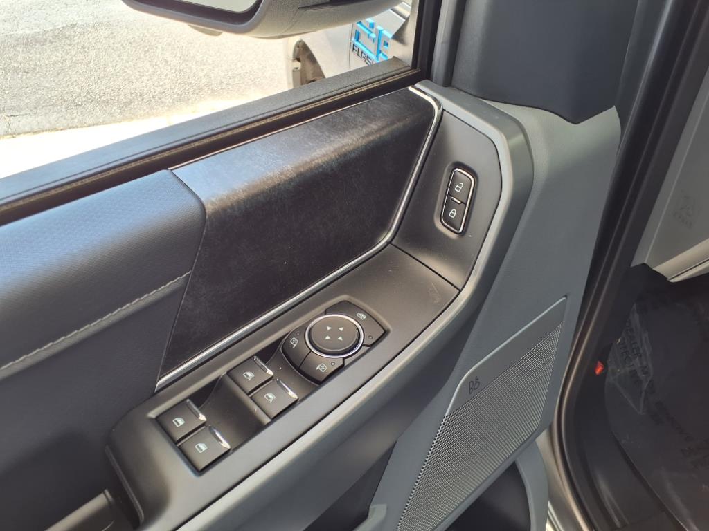 FordF-150 Lightning5