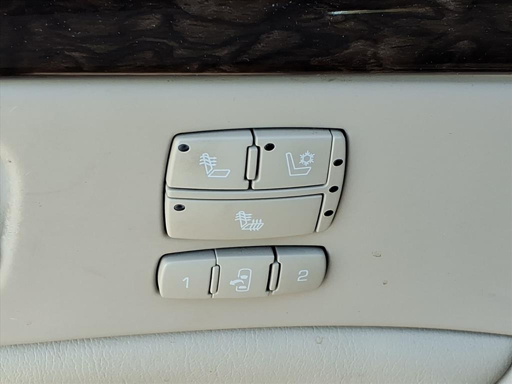 CadillacDTS5